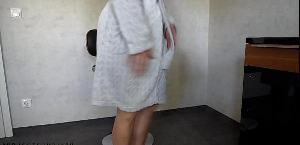  chubby housewife in fluffy bathrobe and Ugg boots gets big cumshot on fat ass - projectfundiary